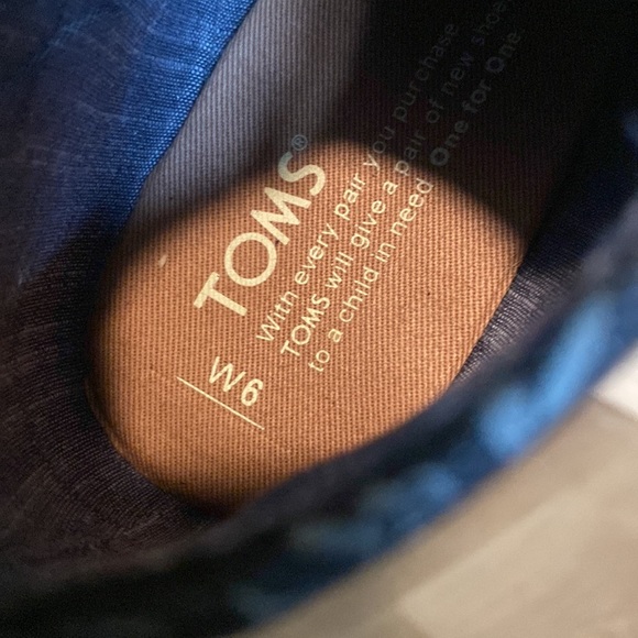 Toms Wedge Laced Booties - Picture 6 of 7